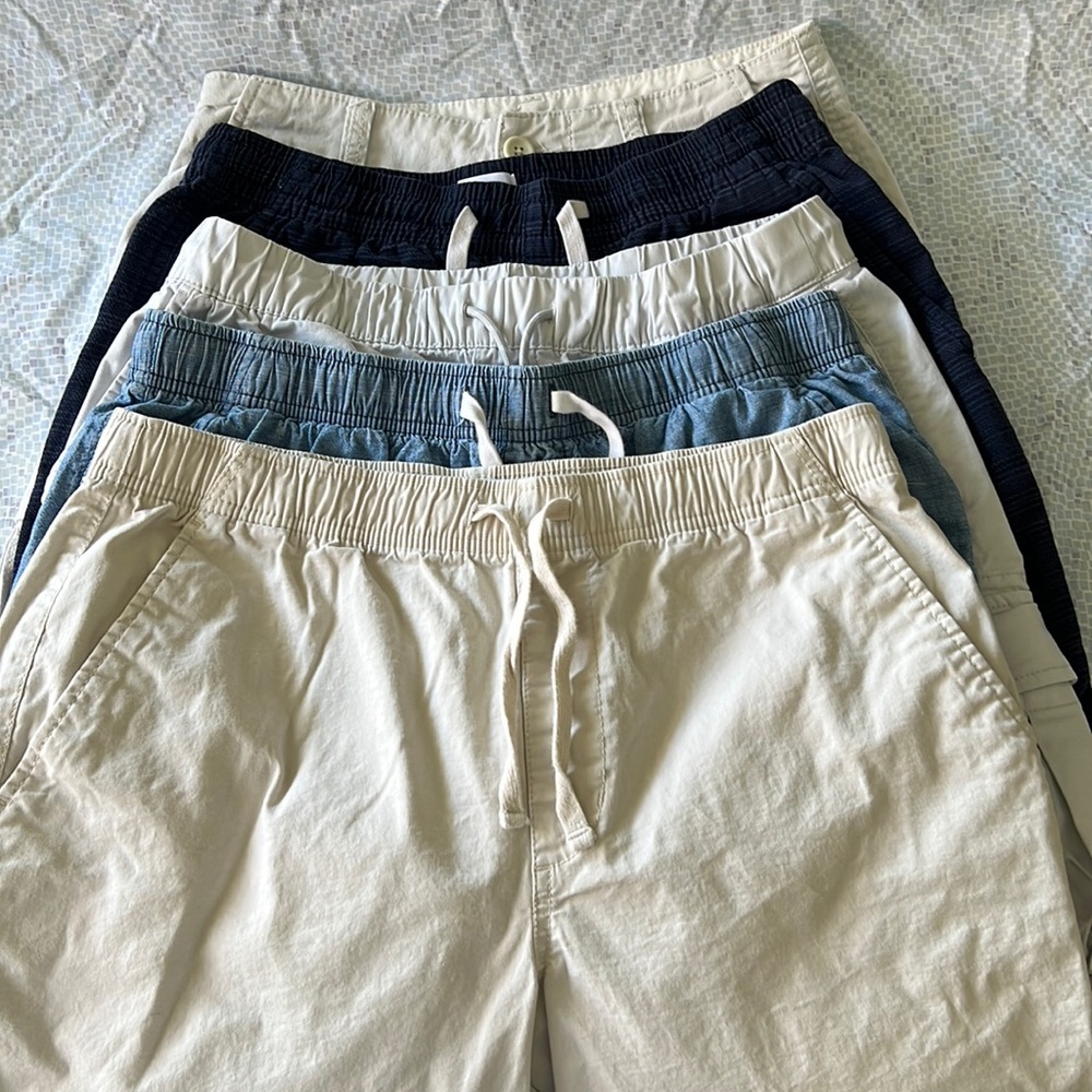 Old Navy Men’s shorts- 5 pc lot